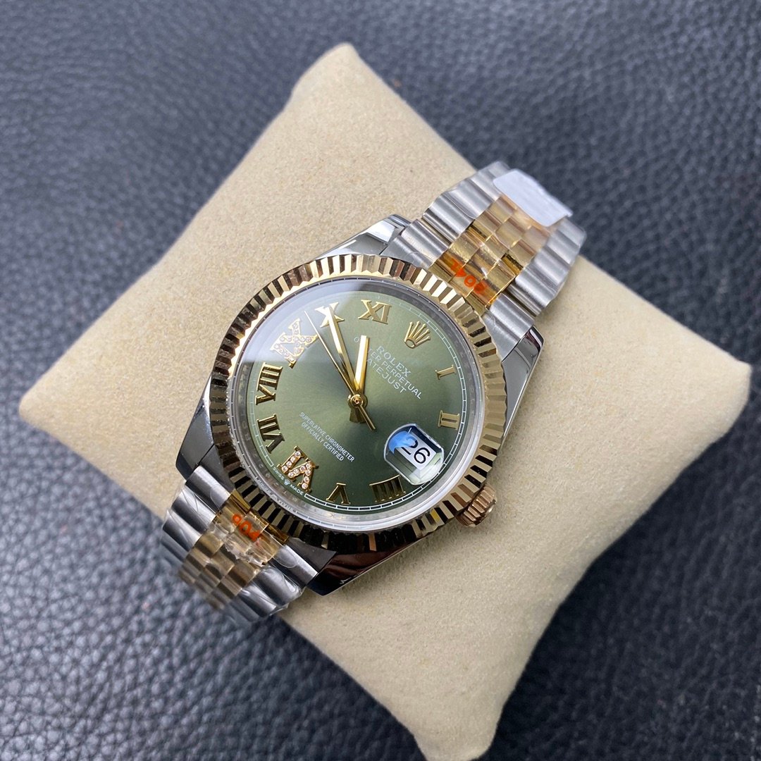 Rolex Rose Gold Log Diamond Ring - Image 3