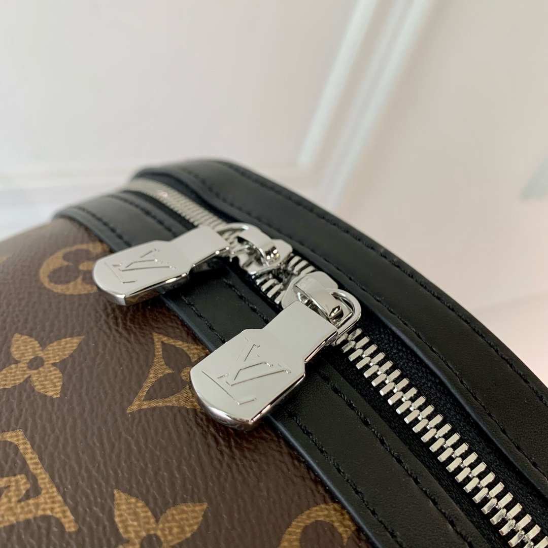 Louis Vuitton Discovery backpack - Image 5