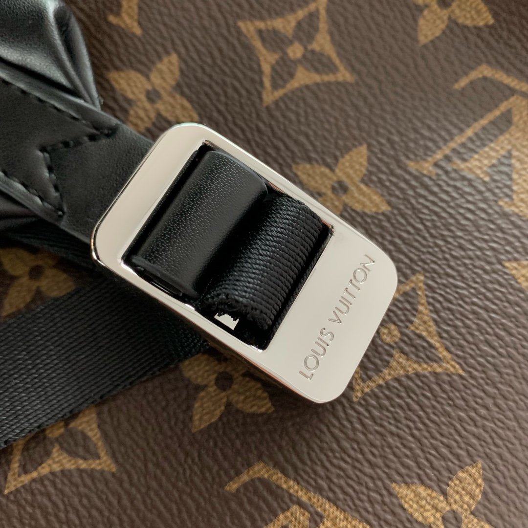 Louis Vuitton Discovery backpack - Image 6