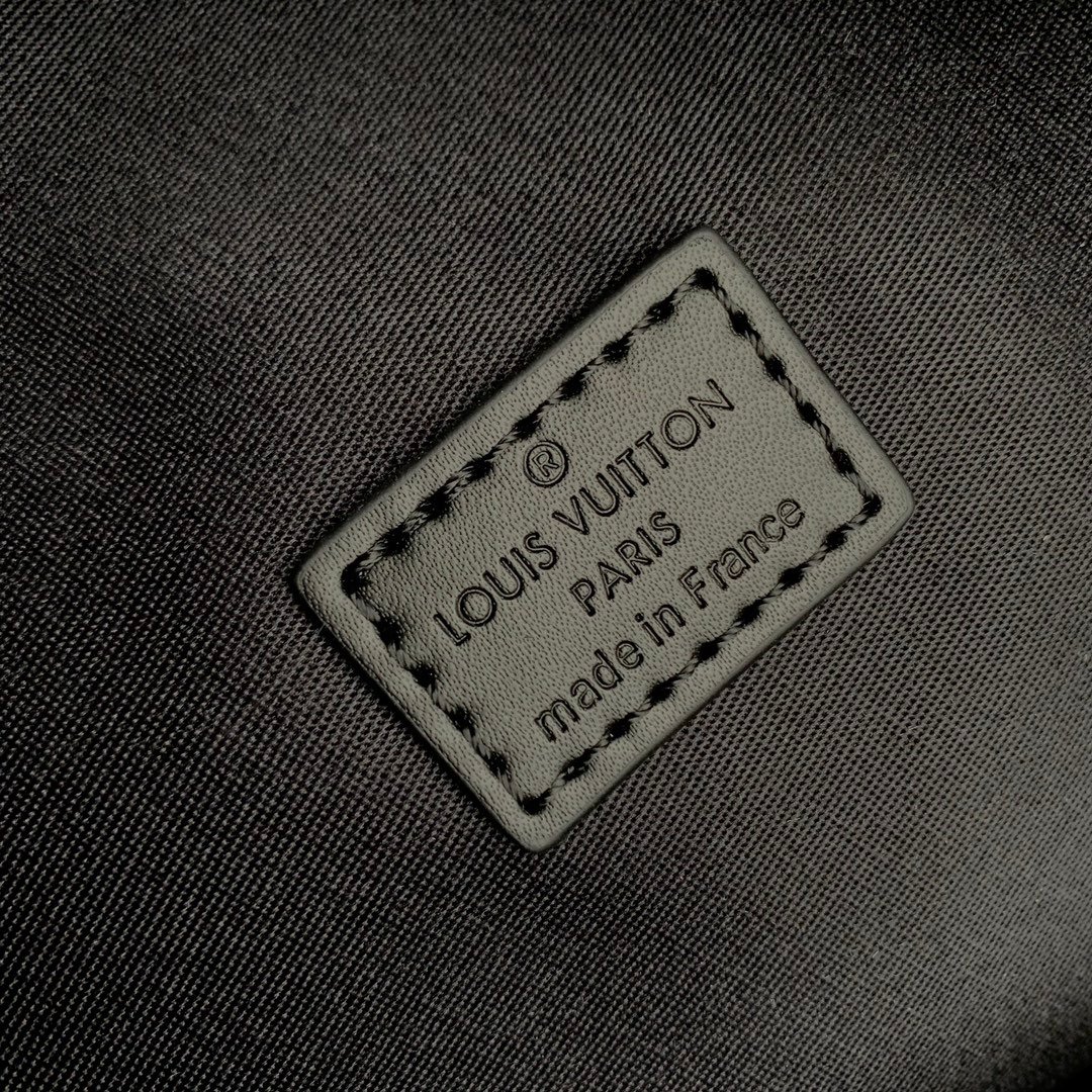 Louis Vuitton Discovery backpack - Image 7