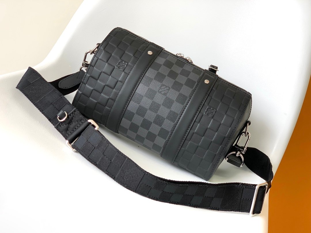 Louis Vuitton City Keepall - Image 3