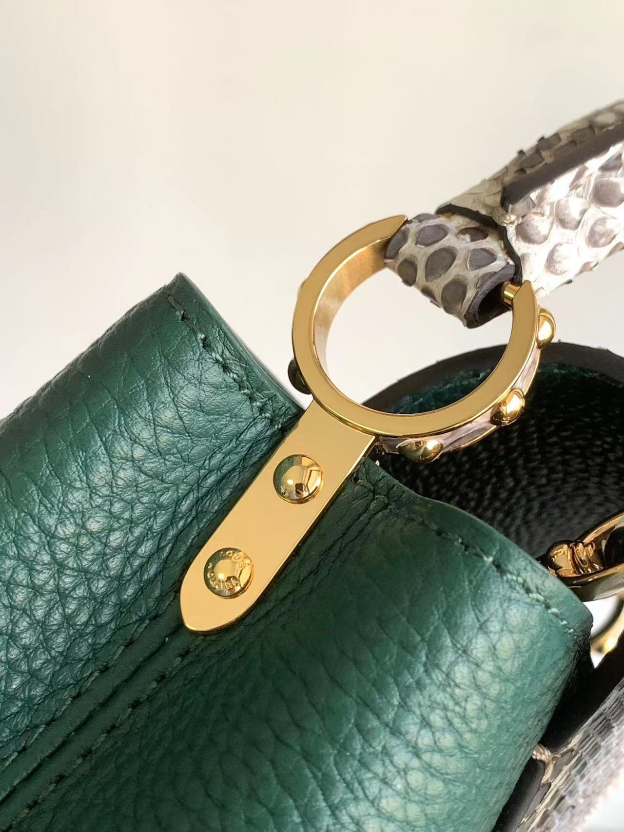 Louis Vuitton Capucines Mini handbag - Image 6