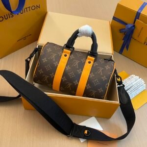 Louis Vuitton KEEPALL BANDOULIÈRE 25 Handbag