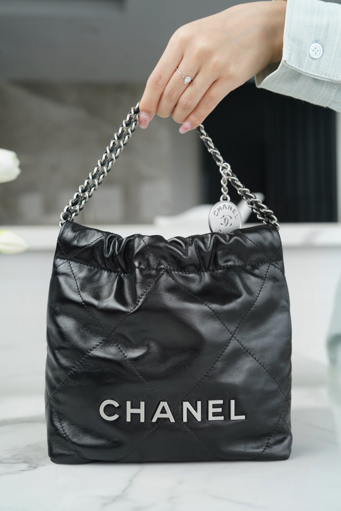 Chanel 23S 22Mini Bag - Image 2