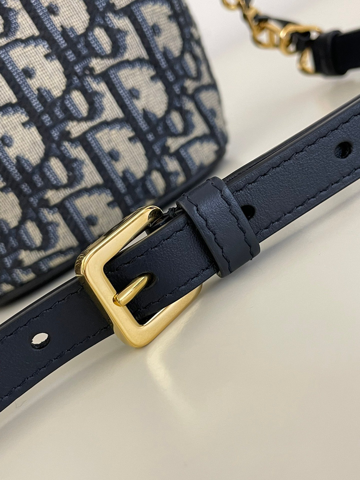 Dior 24 Early Spring French Fries Bag - Image 4