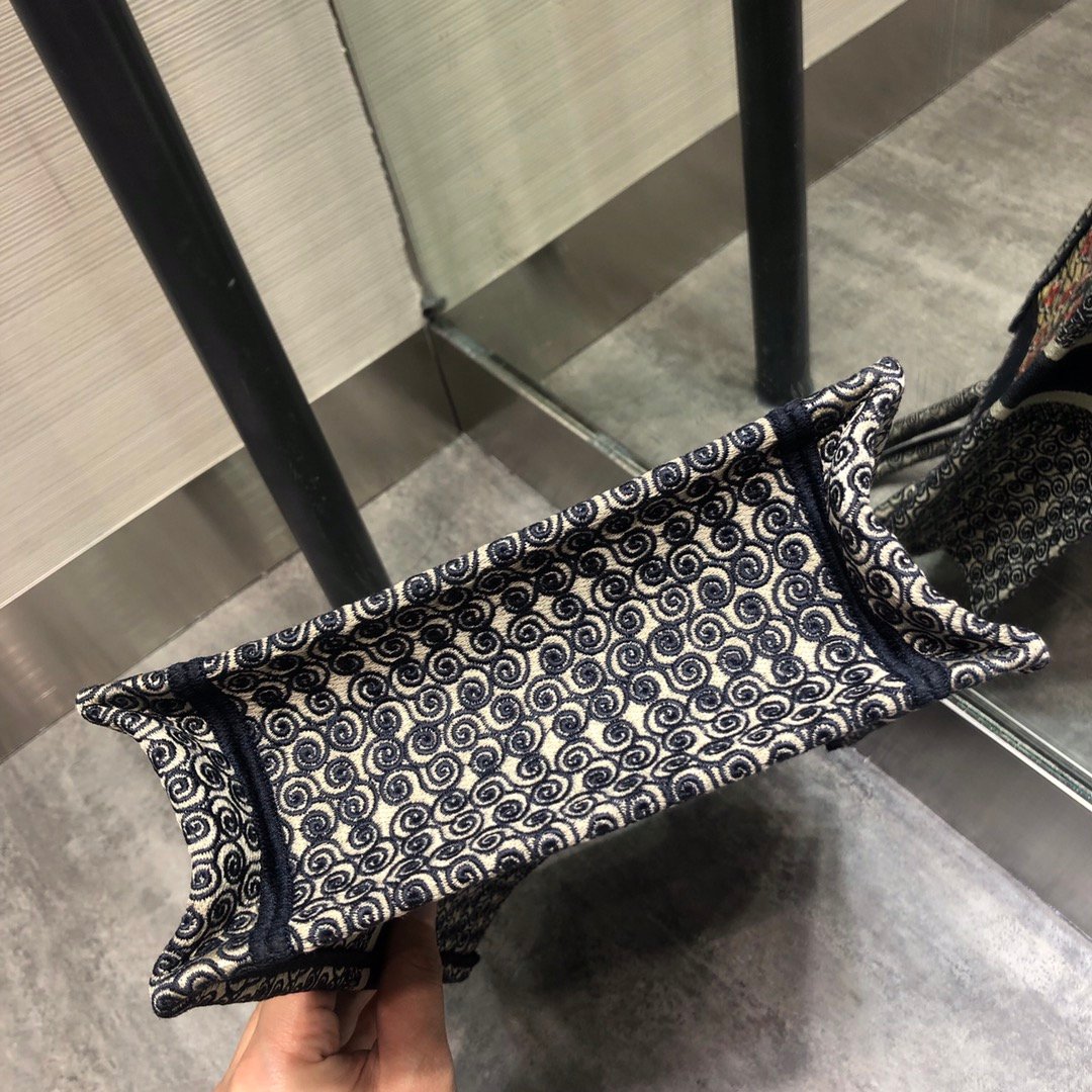 Dior Book Tote Mini - Image 3