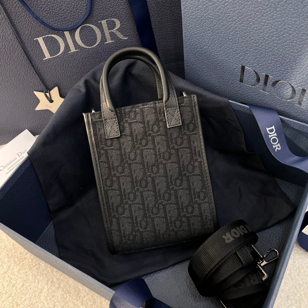 Dior SAFARI NORTH-SOUTH Black Flower Vertical Bag - Image 5