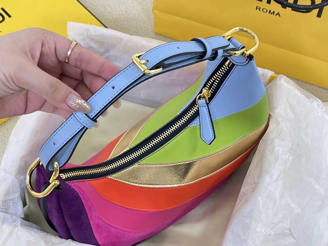 Fendi Graphy Crescent Armpit Cover Ceiling - Image 4