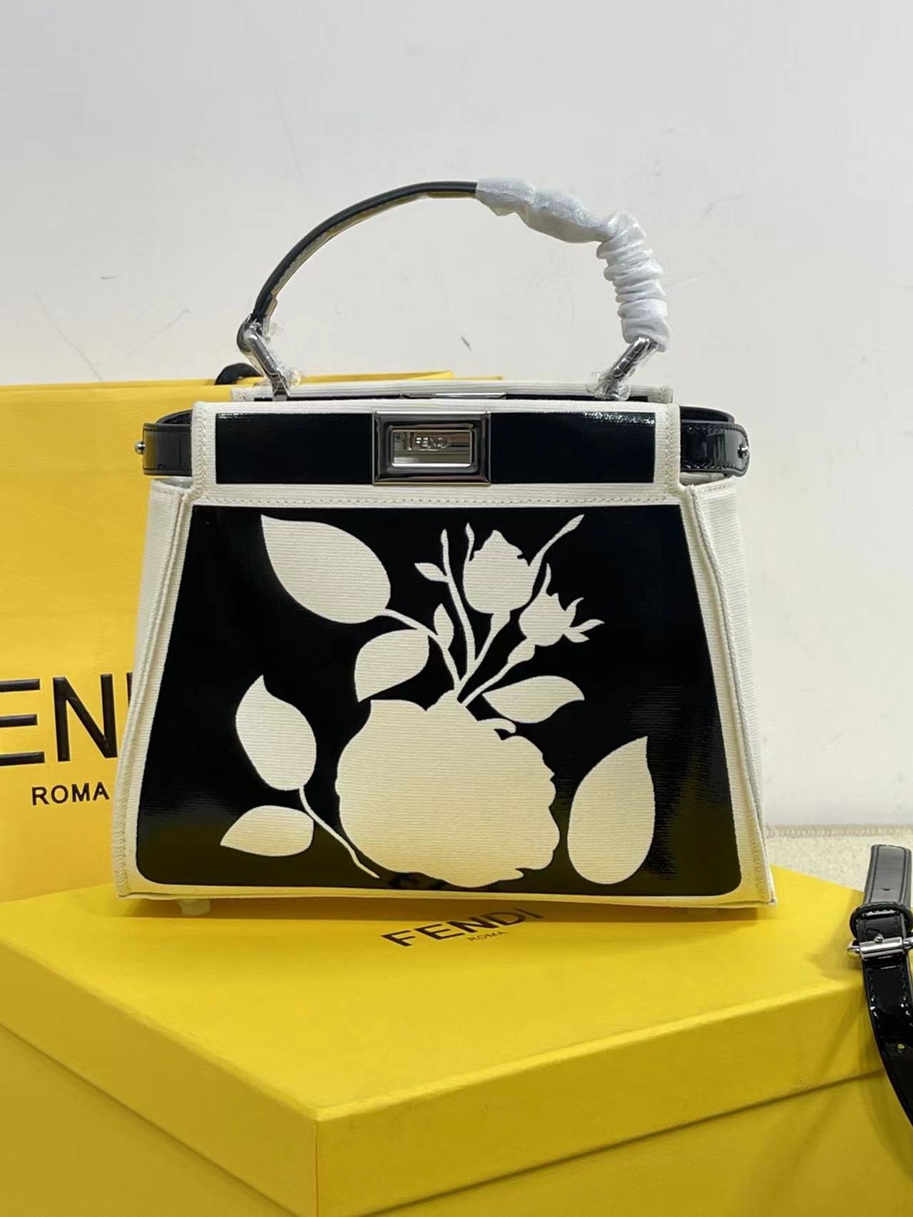 FENDI Peekaboo Small Handbag